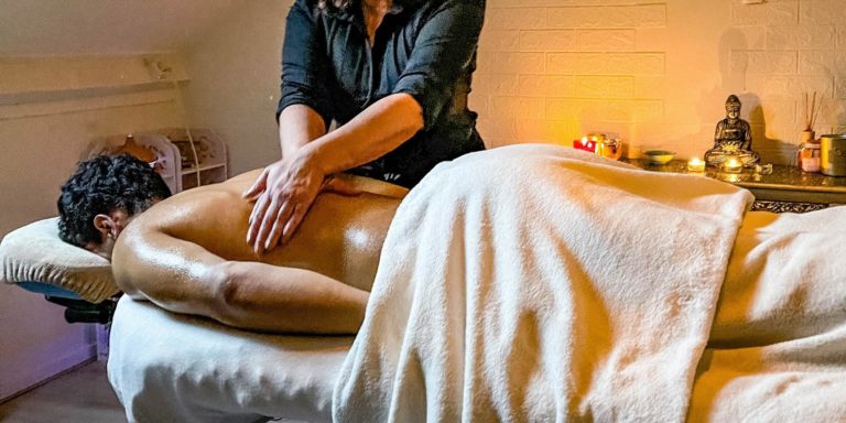 full body massage lotus life the Hague